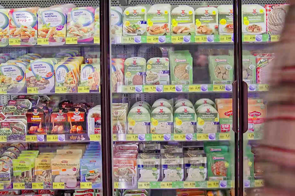 Die Supermarkt-Regale sind mittlerweile prall gefüllt mit vegetarischen Wurst-Alternativen.