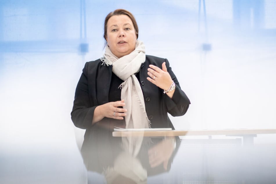 NRW-Umweltministerin Ursula Heinen-Esser (54) sieht das Land bei der Luftqualität auf einem guten Weg.