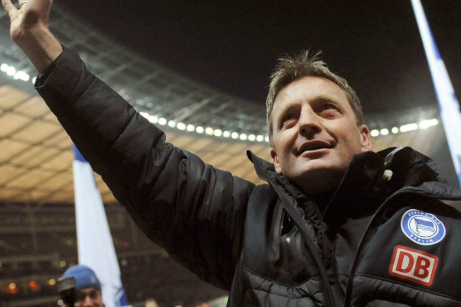Rainer Widmayer wird Hertha BSC noch mindestens diese Saison erhalten bleiben.