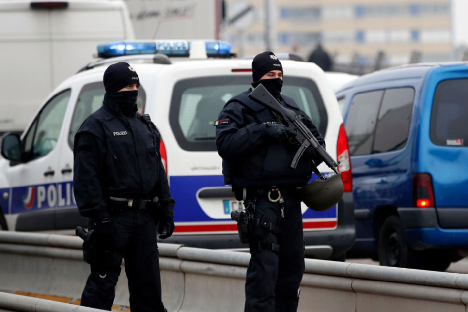 Auch in Bayern sucht man den Attentäter von Straßburg. (Symbolbild)