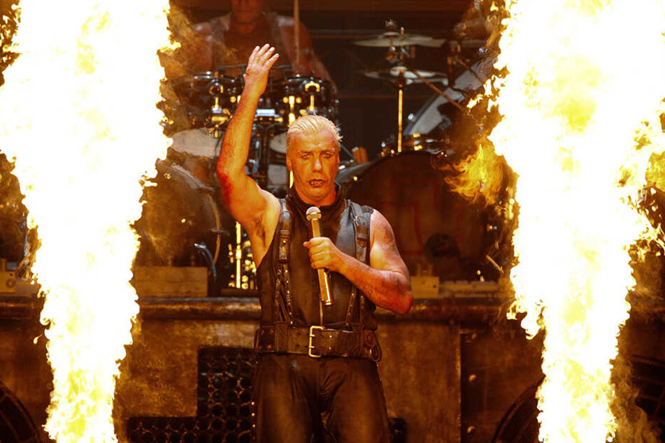 Wer Rammstein entspannt erleben will, kommt am besten mit Bus oder Bahn.