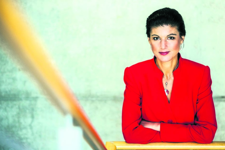 Oppositionsführerin im Bundestag: Sahra Wagenknecht (48). Mit der Linken will die
Fraktionschefin drittstärkste Kraft im Parlament bleiben.