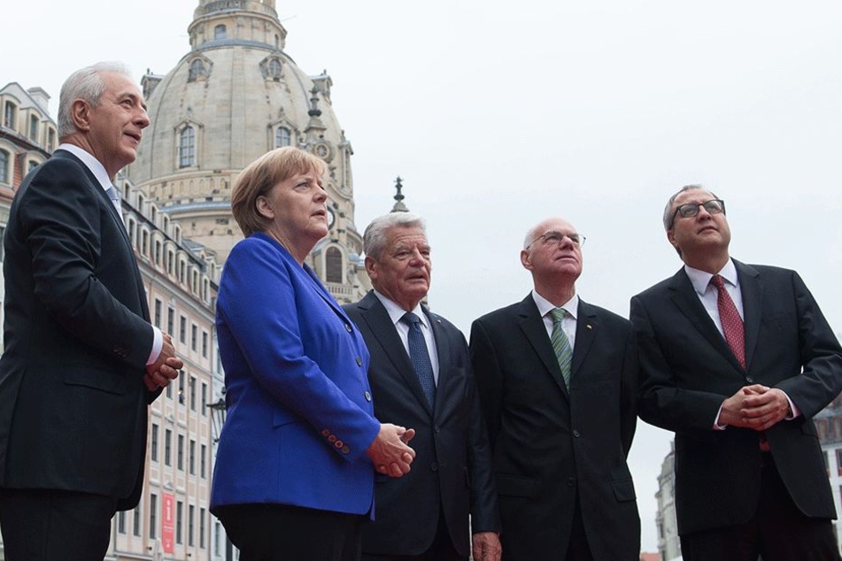 Als Bundesratspräsident war Tillich 2016 Gastgeber zum Tag der Deutschen Einheit in Dresden. Wüste Pöbeleien von PEGIDA-Anhängern sorgten für Schlagzeilen.