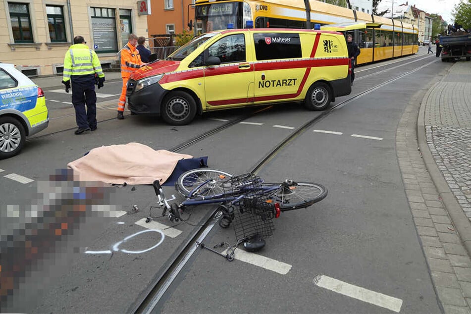Das Opfer starb noch am Unfallort.