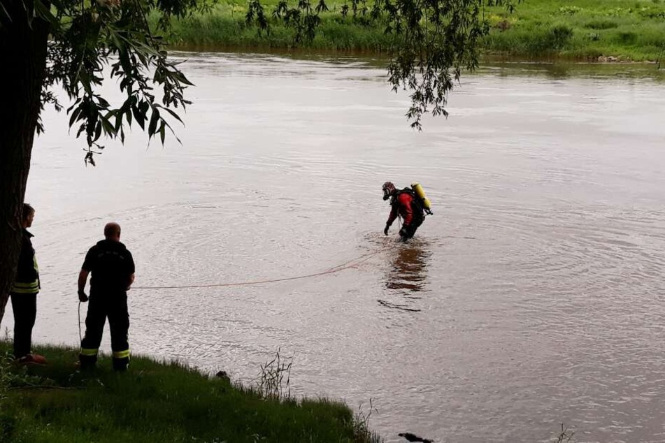 Taucher suchten tagelang nach dem Austauschschüler in der Weser.