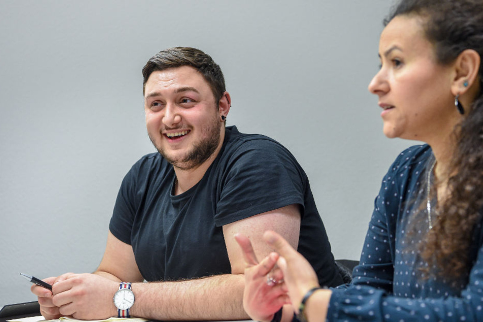 Atakan Acar (li.) will für seinen Traum kämpfen und unbedingt die deutsche Staatsbürgerschaft erhalten.