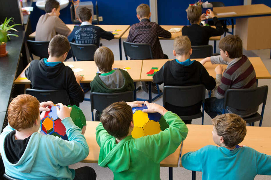 Etwa die Hälfte aller Schüler in Thüringen nutzen die Angebote von Ganztagesschulen. (Symbolbild)