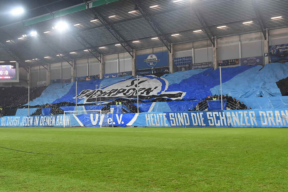 "Du ziehst jeden in deinen Bann, heute sind die Schanzer dran", verkündeten die Fans vor dem Achtelfinale gegen Ingolstadt.