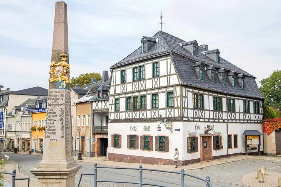 Das Hotel und Restaurant „Roß“ ist nachweislich das älteste Gasthaus in
Sachsen. Weil sich kein neuer Eigentümer findet, schließt das Haus Ende des
Jahres.