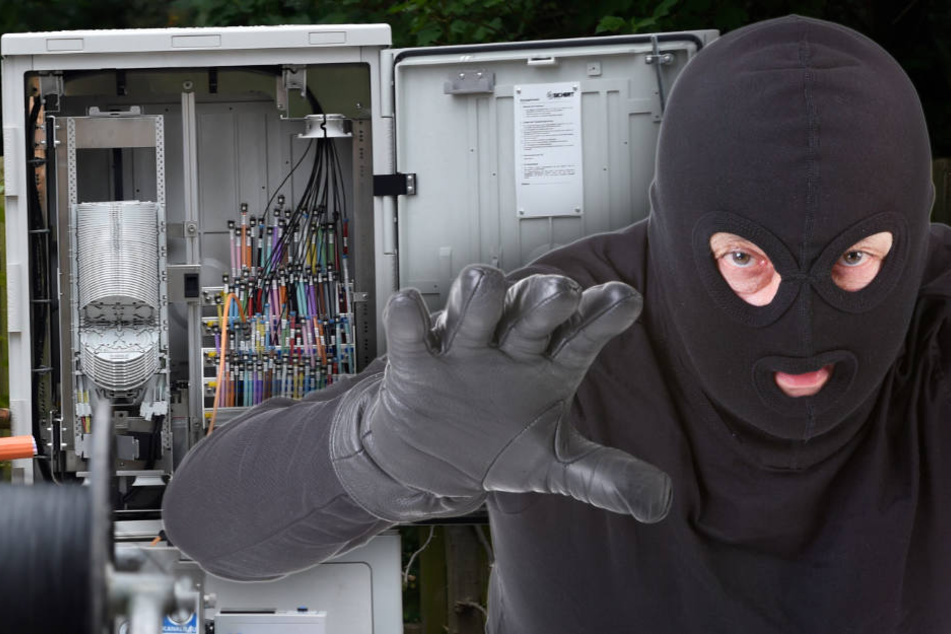 Die Einbrecher machten sich an Verteilerkästen zu schaffen, um unter anderem eine Laterne auszuschalten. (Symbolbild)