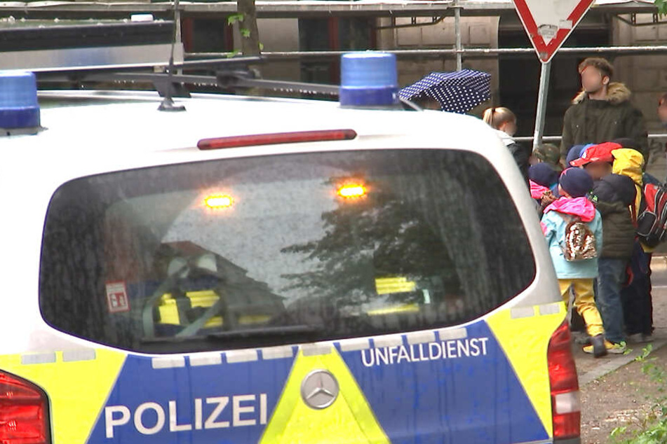 Drei Kinder wurden vor Ort, weitere fünf im Krankenhaus behandelt.