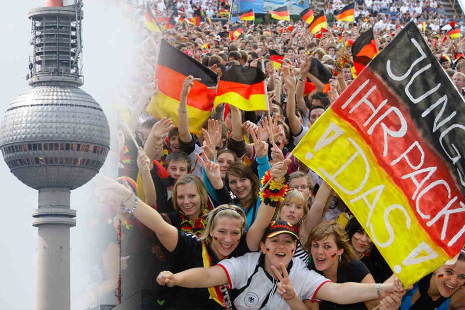 Zum ersten Mal können Fans auf dem Berliner Fernsehturm die Weltmeisterschaft verfolgen.