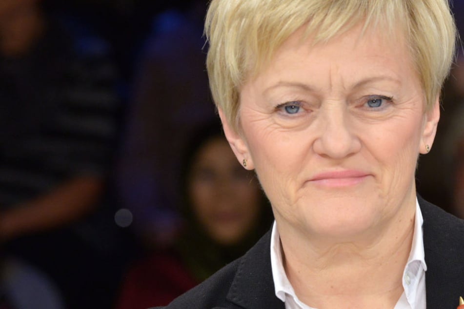 Renate Künast (62) wird gegen die perfiden Hasskommentare rechtliche Schritte einleiten.