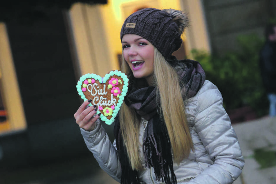 Immer noch verdammt süß, aber zehn Jahre älter: Linda Jung (18) singt jetzt Schlager, tritt auf Festen auf.