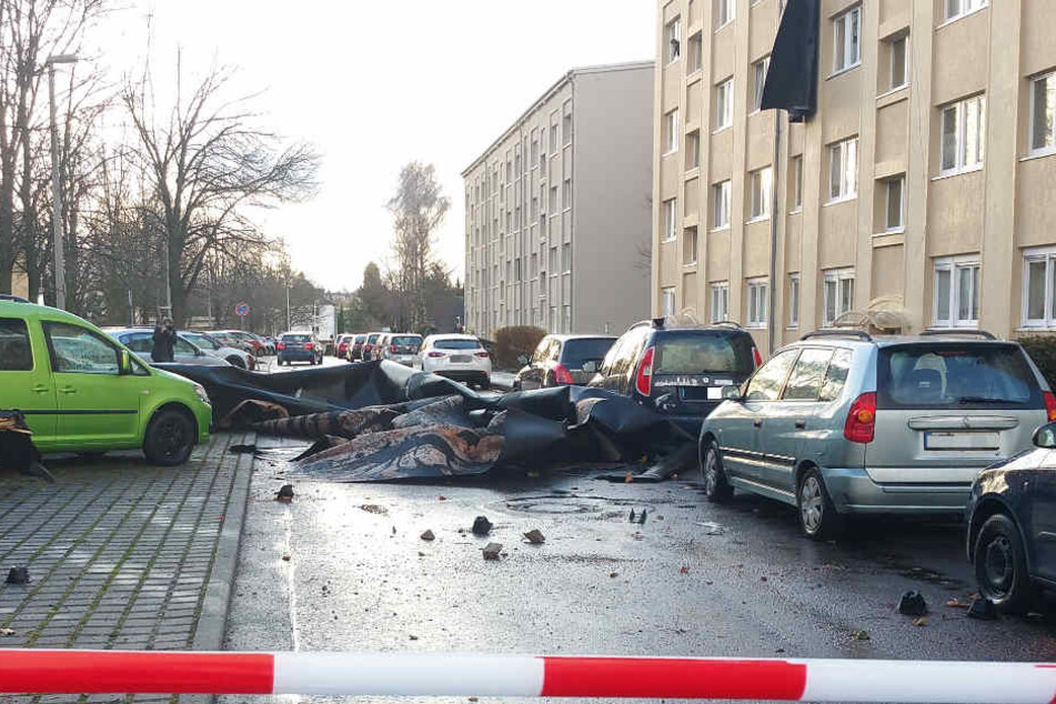 Polizei und Feuerwehr hatten allerhand zu tun, die Schäden in Gera aufzunehmen und zu beseitigen.