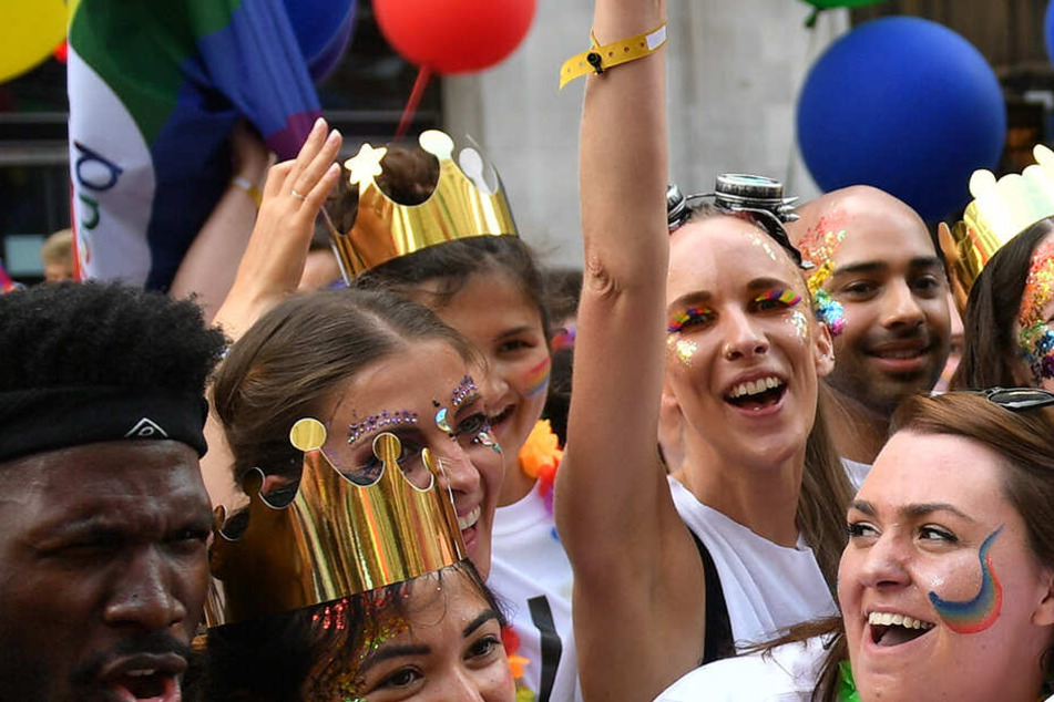 Das Paar vergnügte sich, während andere in London die Pride Parade feierten.