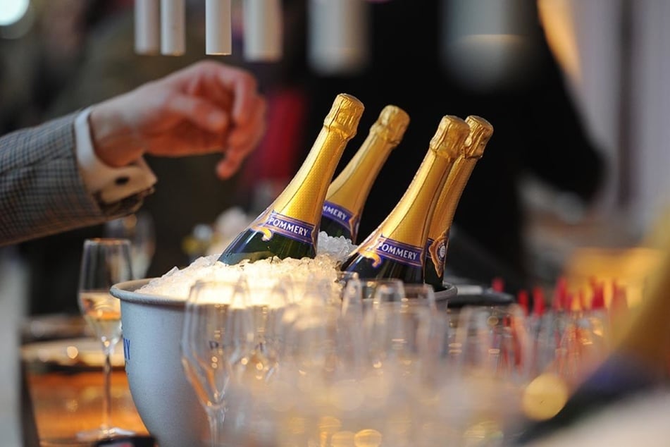 Der Warenwert des beinahe gestohlenen Champagners beträgt knapp 450 Euro.