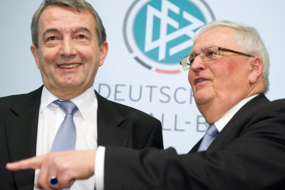 Wolfgang Niersbach (l.) und Theo Zwanziger müssen sich vor Gericht verantworten.
