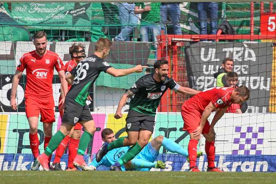 Münsters Kapitän Adriano Grimaldi (M.) traf letzte Woche beim 5:1 gegen den FSV. Also, Vorsicht!