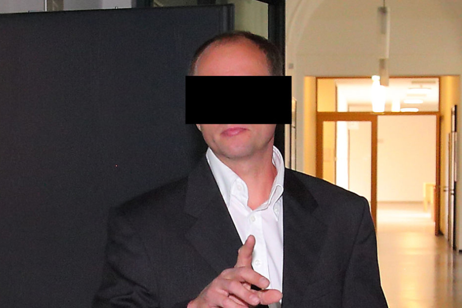 Jens S. (38), ehemaliger technische Leiter der Firma, fühlt sich noch immer
vom Vorarbeiter bedroht.