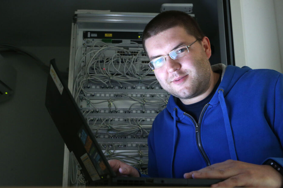 Die Freifunker aus Chemnitz um Steffen Förster (32) haben ein neues Firmware-Update entwickelt.