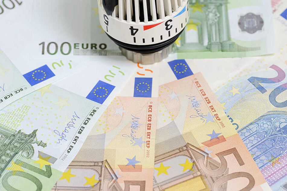 Ein Grad weniger aufheizen kann viel Geld sparen - und verringert den CO²-Ausstoß.