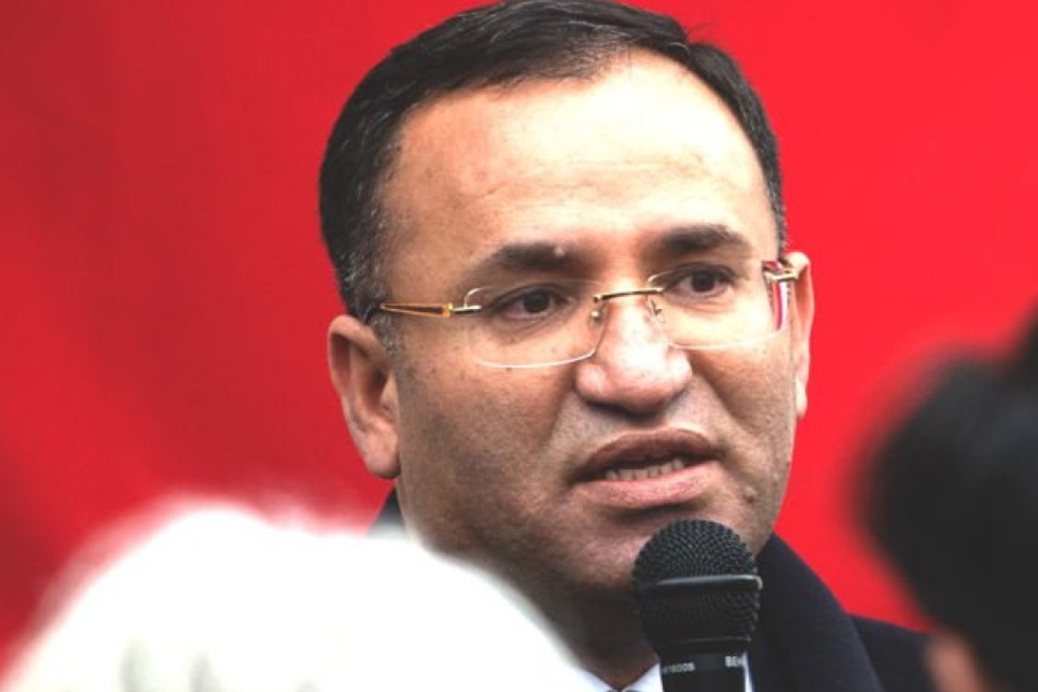 Die Stadt Gaggenau hat den Auftritt des türkischen Justizministers Bekir Bozdag am Donnerstag untersagt.