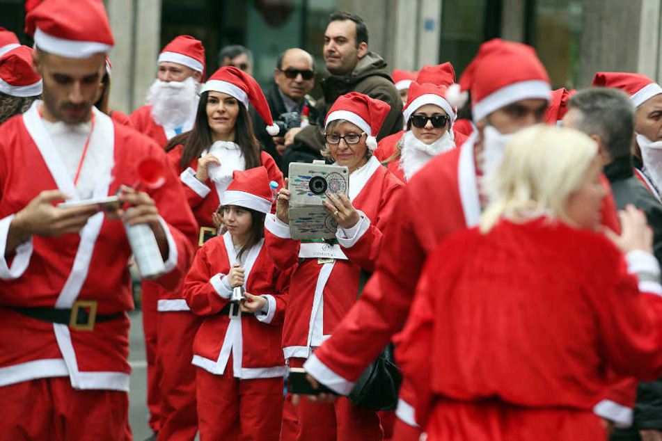 Jung und Alt können beim großen "Santa Run" für den guten Zweck starten. (Symbolbild)