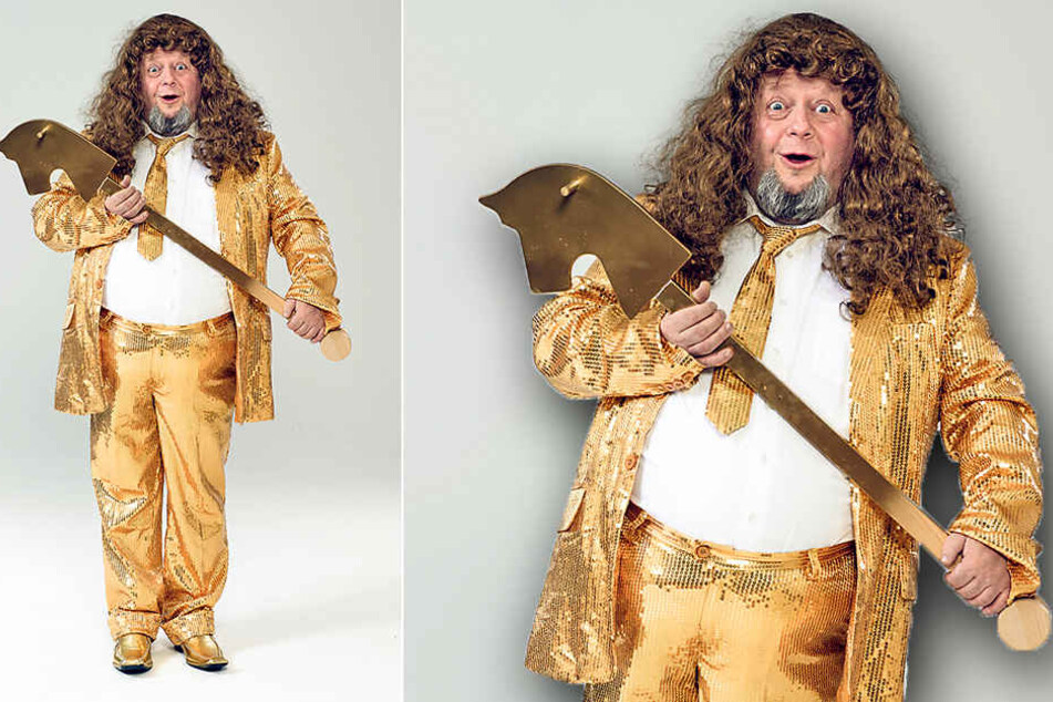 Es ist nicht alles Gold, was glänzt: Holger Blum (52) samt Steckenpferd in
goldiger Pose.