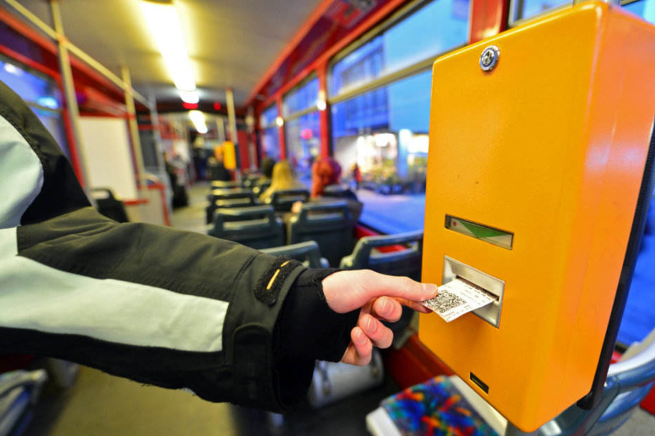Mit dem Azubi-Ticket könnten Auszubildende, wie jetzt schon Studenten, vergünstigt den Personennahverkehr nutzten. (Symbolbild)