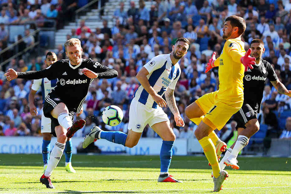 Das zweite seiner bisher fünf Saisontore: André Schürrle trifft zum 1:0 für den FC Fulham gegen Brighton & Hove Albion.