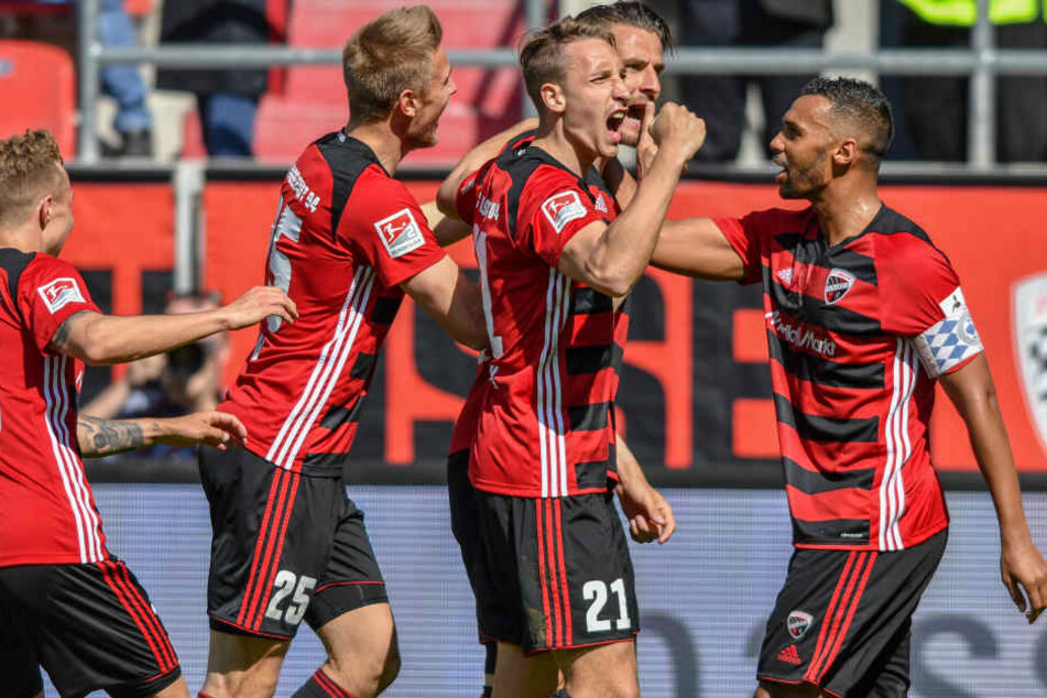 Die Schanzer durften innerhalb weniger Minuten gleich zweimal jubeln.