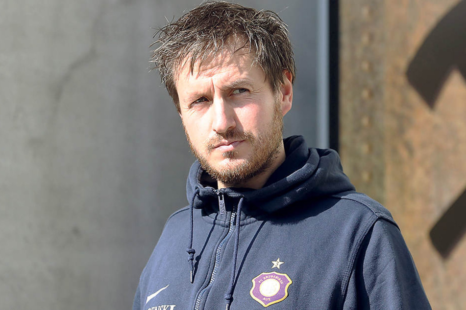 Auch FCE-Coach Hannes Drews kann erst maldurchatmen, ehe er in der zweiten Wochenhälftewieder Gas gibt.
