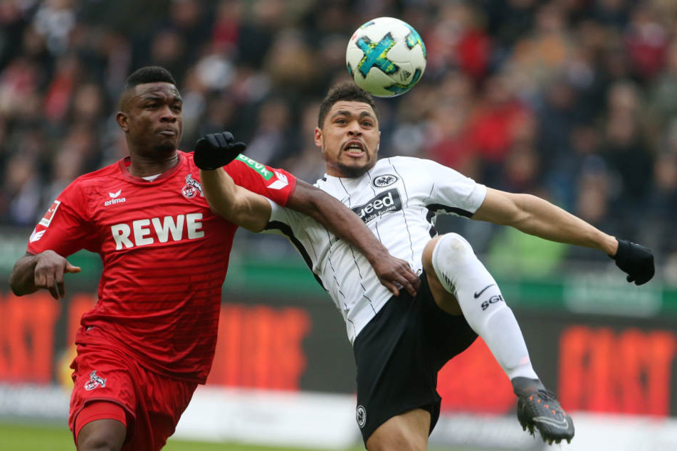 Bissig: Simon Falette (re.) behauptete sich im Zweikampf gegen Jhon Cordoba.