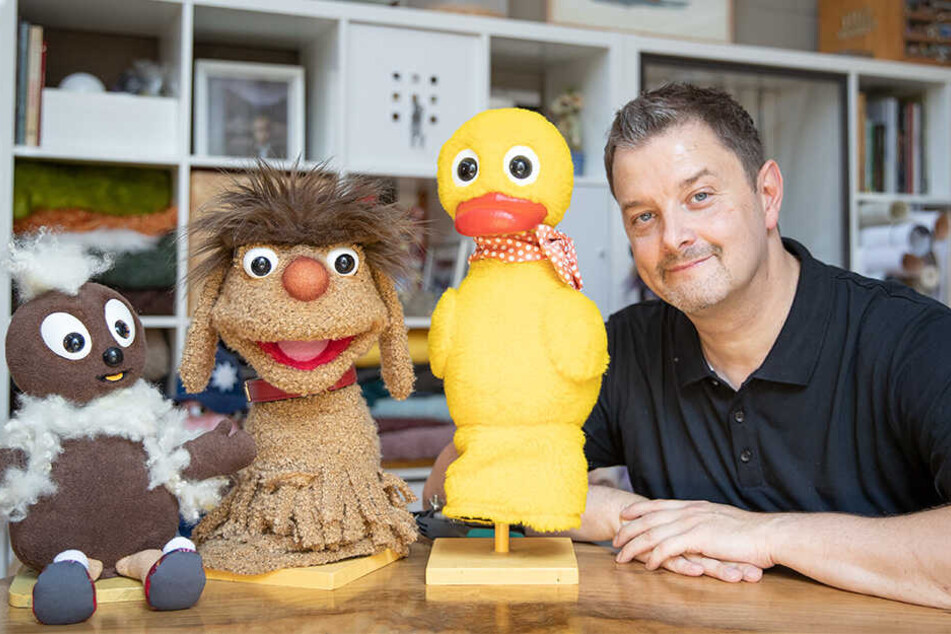 Neues Antlitz nach der Schönheits-OP: Pitti, Moppi und Schnattchen haben von Puppenbauer Norman Schneider (47) nicht nur neue Nasen und Augen bekommen.