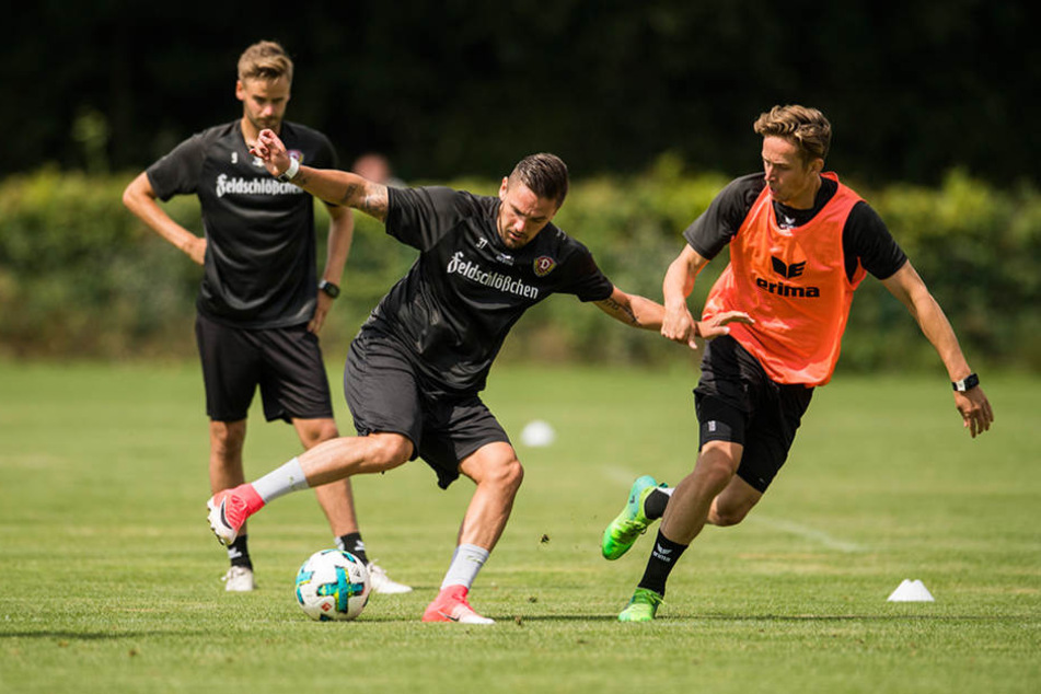 Pascal Testroet (vorn, am Ball) geht davon aus, am ersten Spieltag in der Startelf zu sein.
