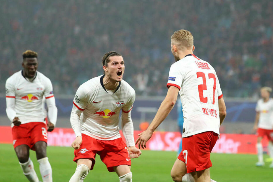 Die beiden Torschützen beim Brüll-Jubel: Marcel Sabitzer (M.) und Konrad Laimer (r.).