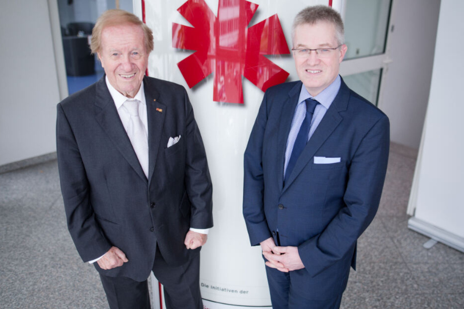 Stiftungsgründer Siegfried Steiger (links) und sein Sohn Pierre-Enric, der mittlerweile als Präsident der Björn-Steiger-Stiftung fungiert.