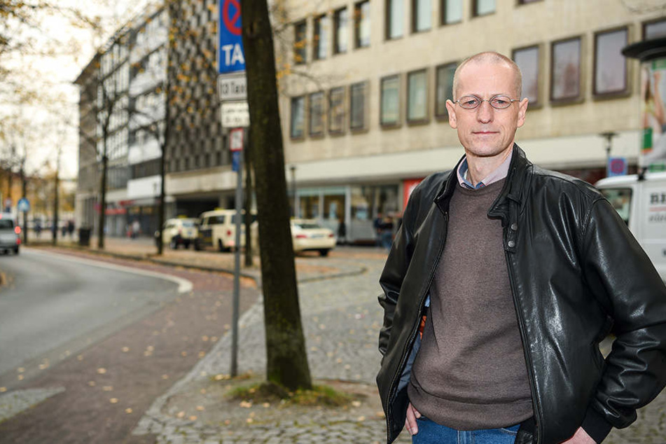Christoph Kostka macht sich auf die Suche nach Zeugen, um den Vorfall aufzuarbeiten.