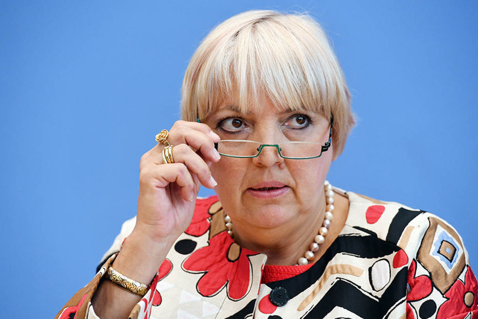 Claudia Roth wird zur Zielscheibe der AfD-Bundestagsfraktion.