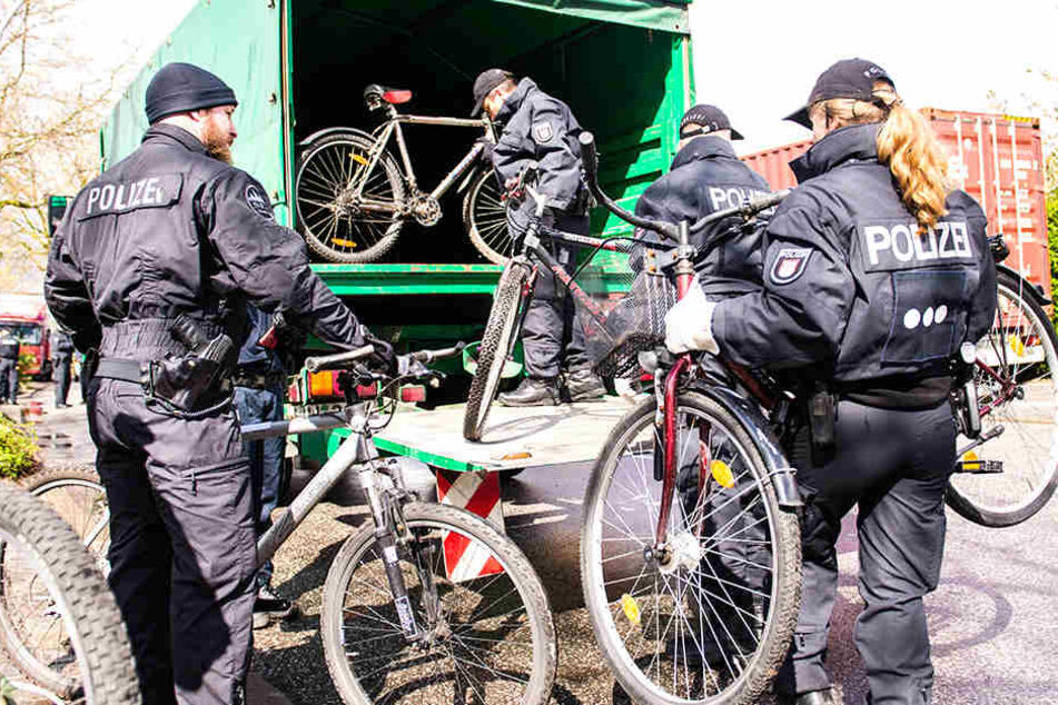 Die Polizei stellt immer mehr geklaute Fahrräder sicher.