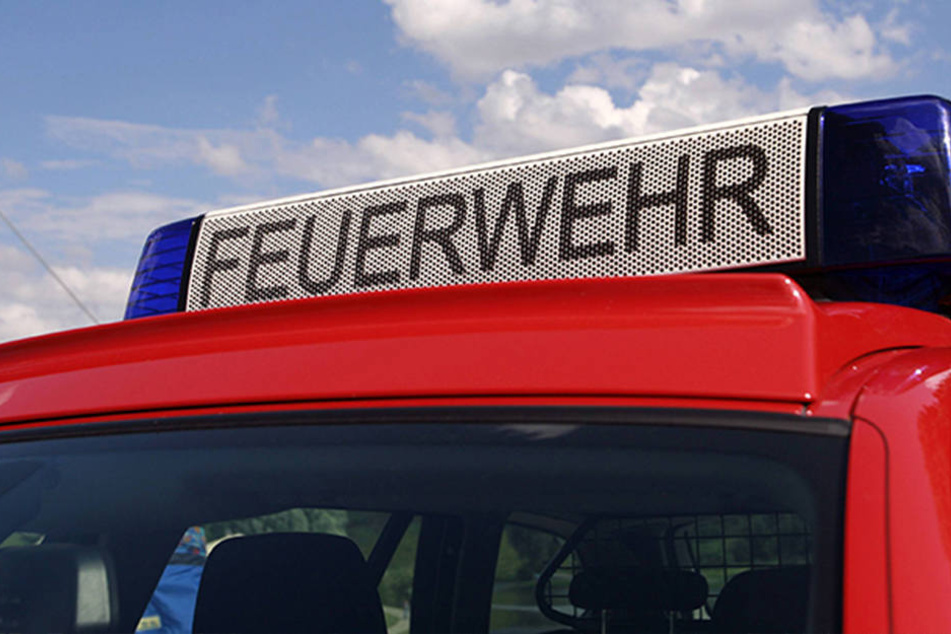 Die Feuerwehr musste eine Firma nach einer Verpuffung evakuieren.
