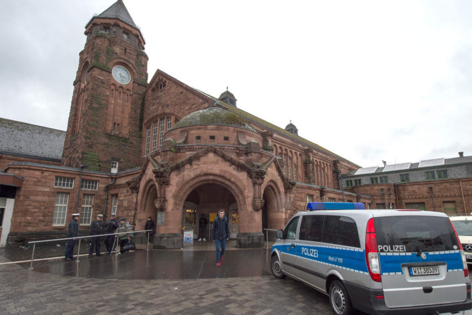 Der Gießener Hauptbahnhof musste teilweise gesperrt werden. (Symbolfoto)