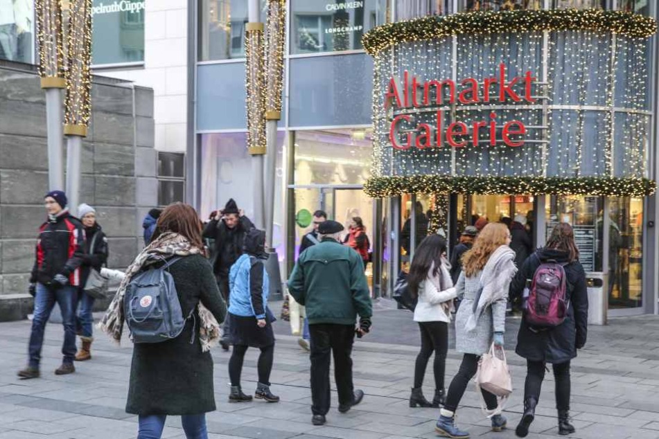 In der Altmarktgalerie wurden zwei Automaten manipuliert.