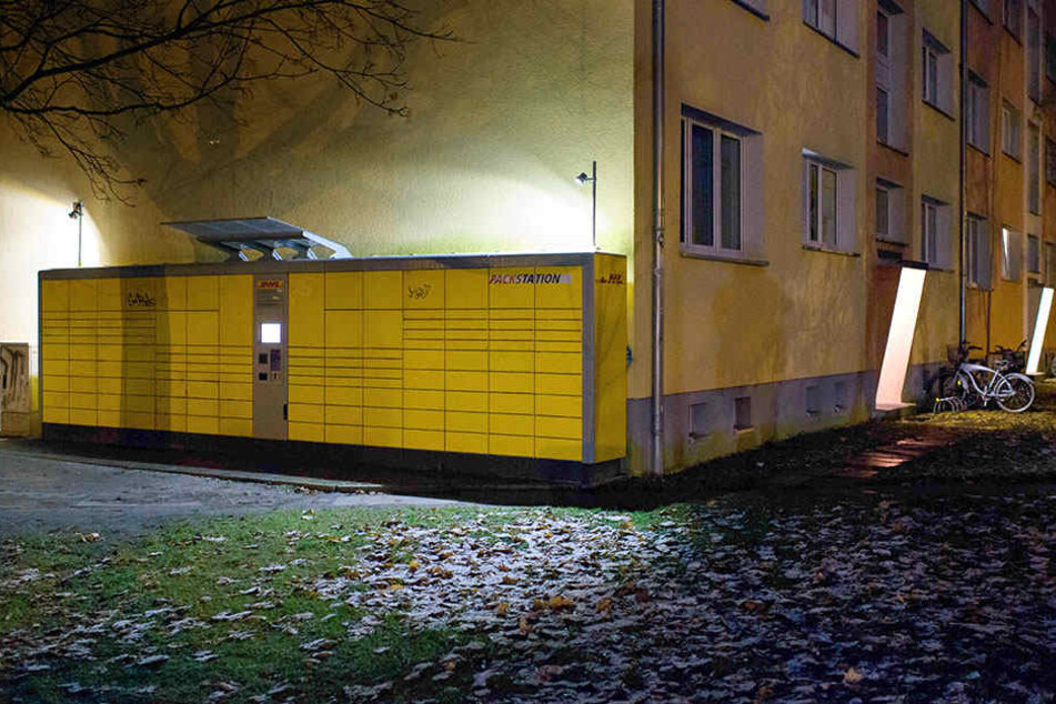 An dieser DHL-Packstation an der Kantstraße in Potsdam wurde die Paketbombe am 1. Dezember aufgegeben.