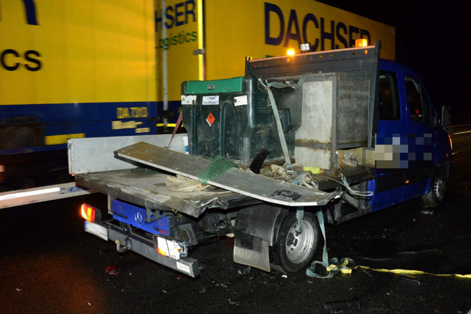 Ein Transporter war mit Reifenpanne liegengeblieben.