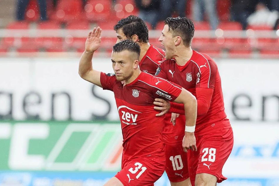 Heute müssen die FSV-Kicker endlich mal ihre Chancen rein machen, um im Abstiegskampf nicht den Anschluss zu verlieren.