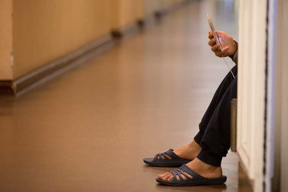 Vor allem junge Männer sollen in die Prostitution getrieben worden sein (Symbolbild).