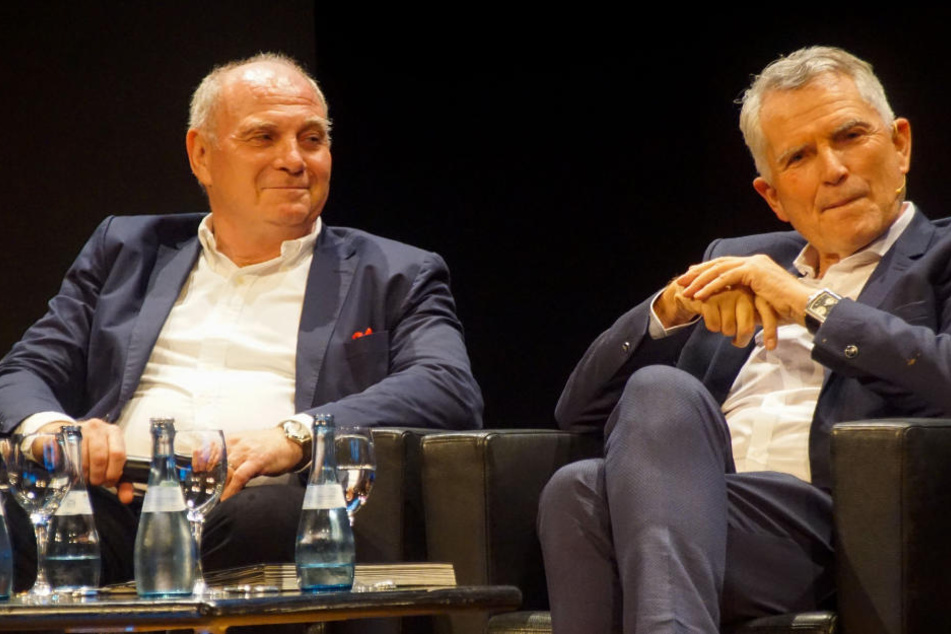 Präsidenten unter sich: Bayerns Uli Hoeneß und VfB-Boss Wolfgang Dietrich (r.)