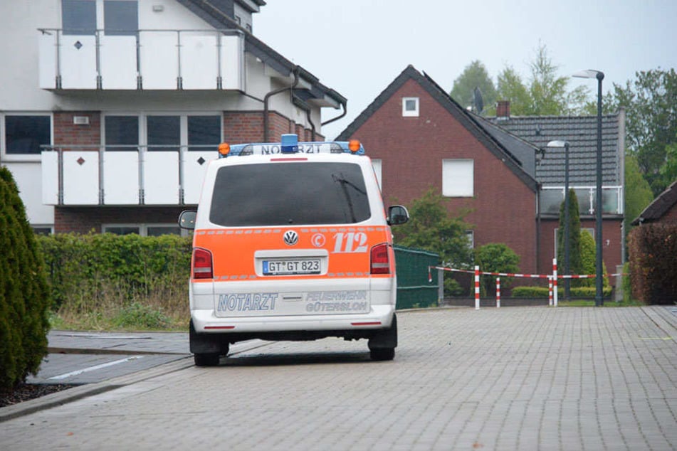 Das kleine Kind starb noch im Rettungswagen vor Ort.